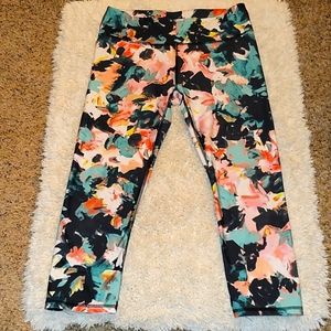 Fabletics yoga capris! Paint like design.